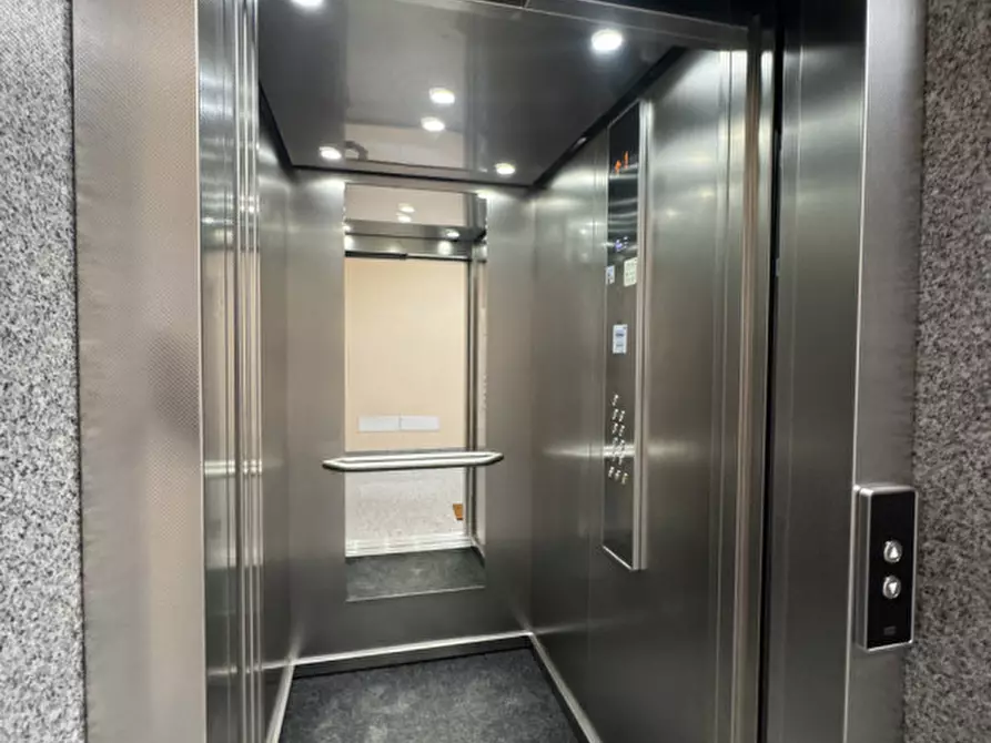 Immagine 13 di Appartamento in vendita  in Via Divisione Folgore 9/C a Vicenza