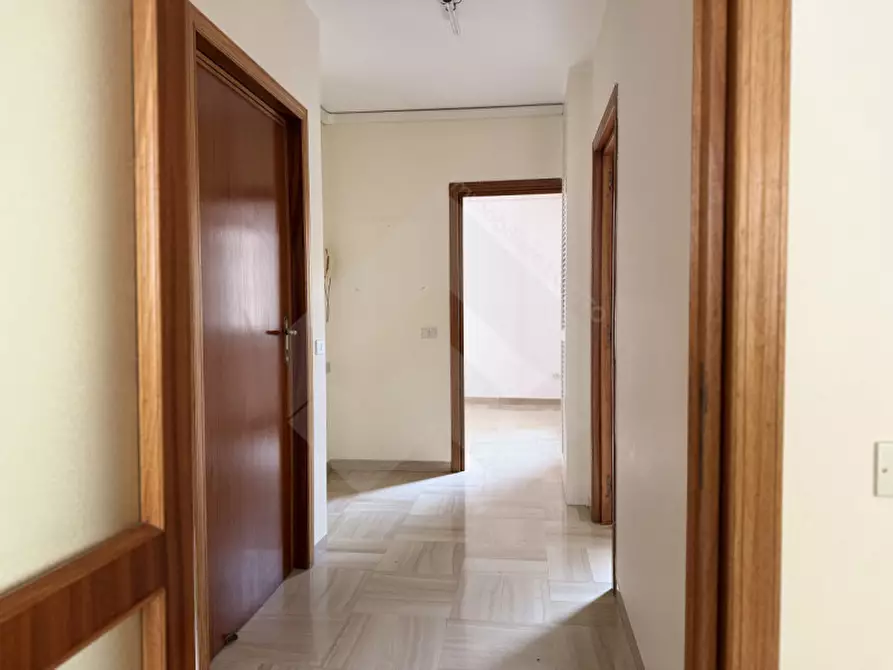 Immagine 4 di Ufficio in affitto  in Galleria Di Via Giovanni Boccaccio a Andria