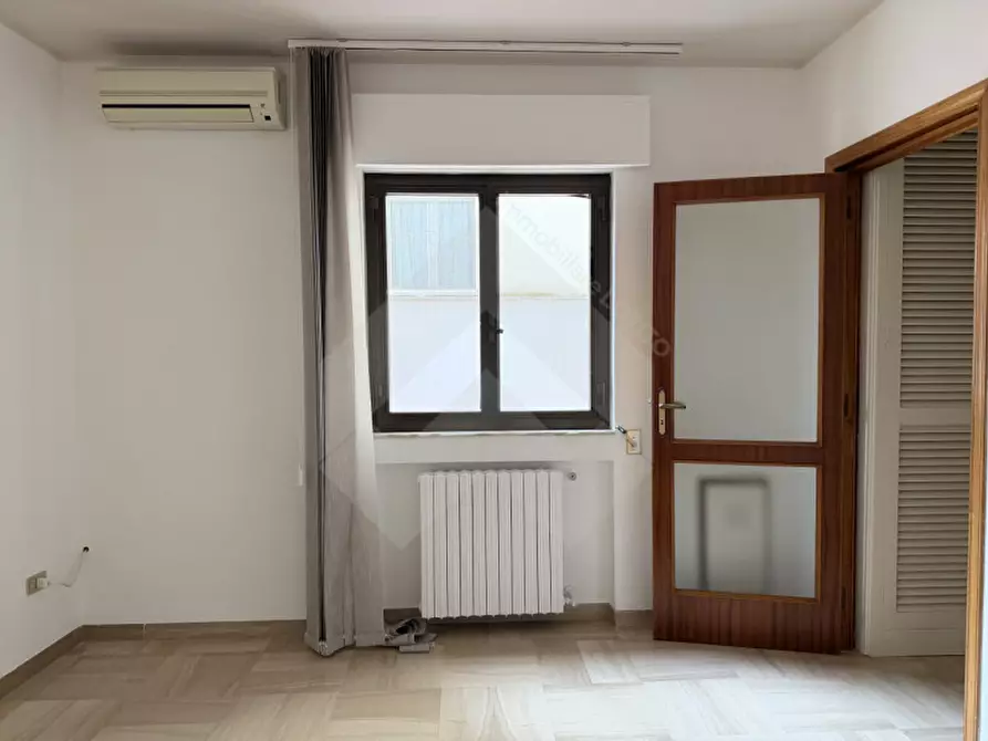Immagine 9 di Ufficio in affitto  in Galleria Di Via Giovanni Boccaccio a Andria