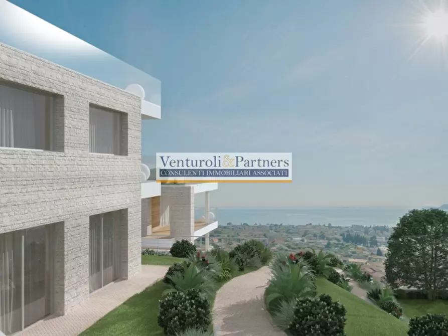 Immagine 4 di Appartamento in vendita  in Via Sant'Ambrogio a Toscolano-Maderno