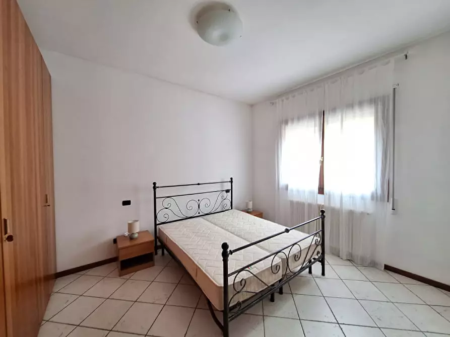 Immagine 7 di Appartamento in vendita  in Corso del Popolo a Rovigo