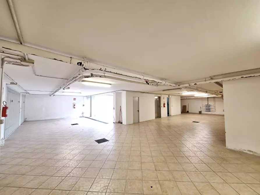 Immagine 16 di Appartamento in vendita  in Corso del Popolo a Rovigo