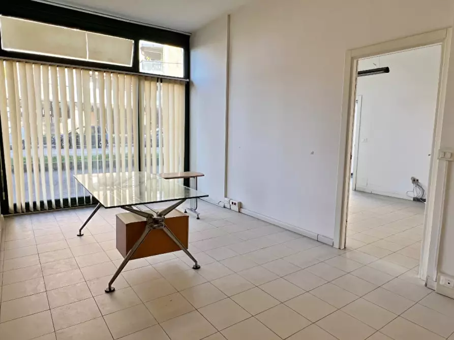 Immagine 6 di Negozio in affitto  in Via dei Cappuccini a Vicenza