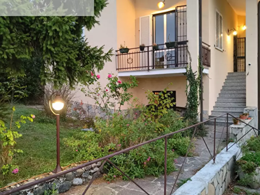 Immagine 2 di Villa in vendita  in Belvedere 4 a Montalto Pavese