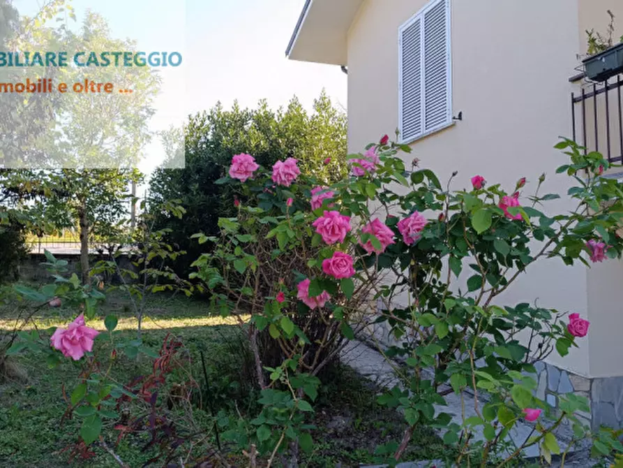 Immagine 4 di Villa in vendita  in Belvedere 4 a Montalto Pavese