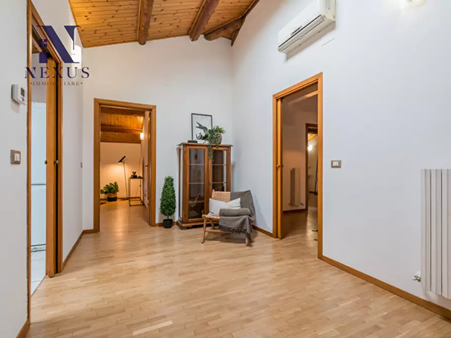 Immagine 5 di Appartamento in vendita  in Via Marcello Negusanti a Fano