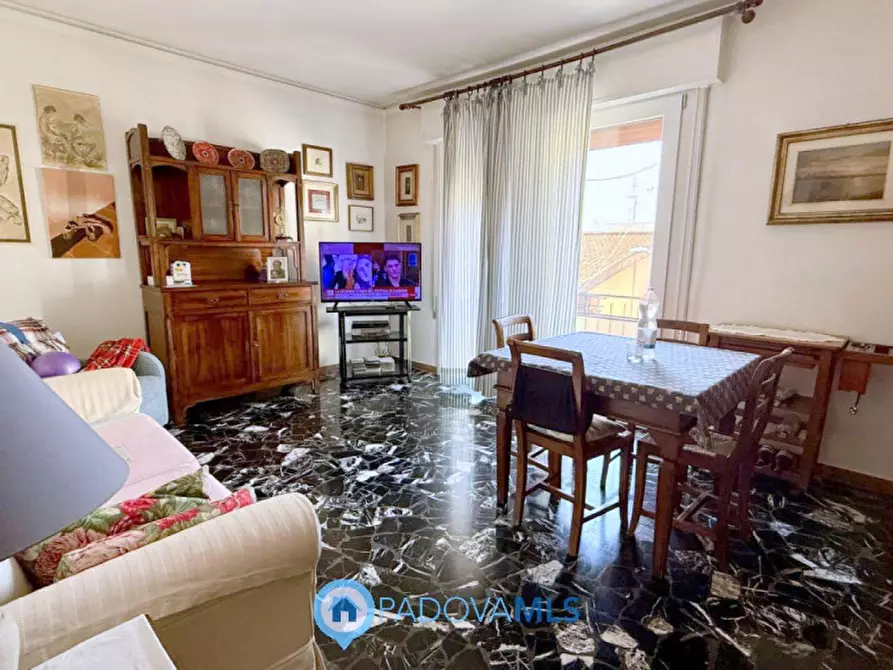 Immagine 1 di Appartamento in vendita  in Via Altichieri da Zevio a Padova