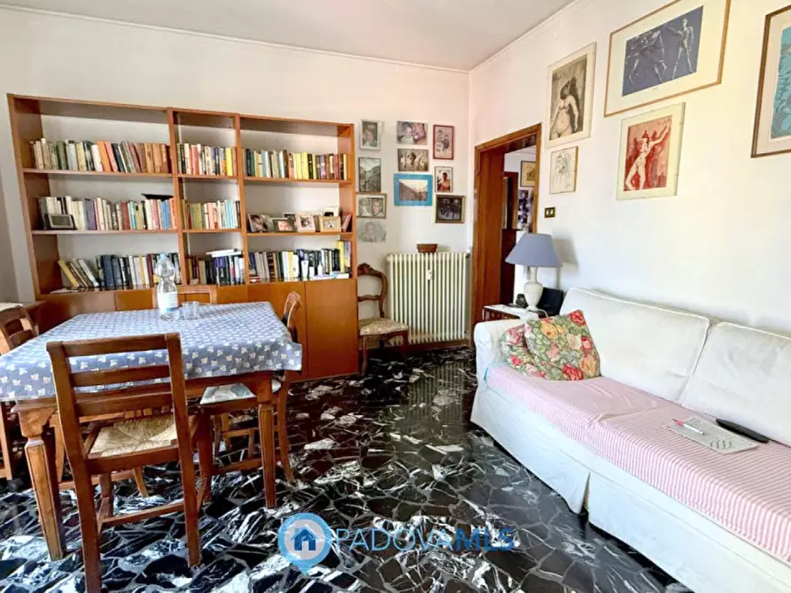 Immagine 2 di Appartamento in vendita  in Via Altichieri da Zevio a Padova