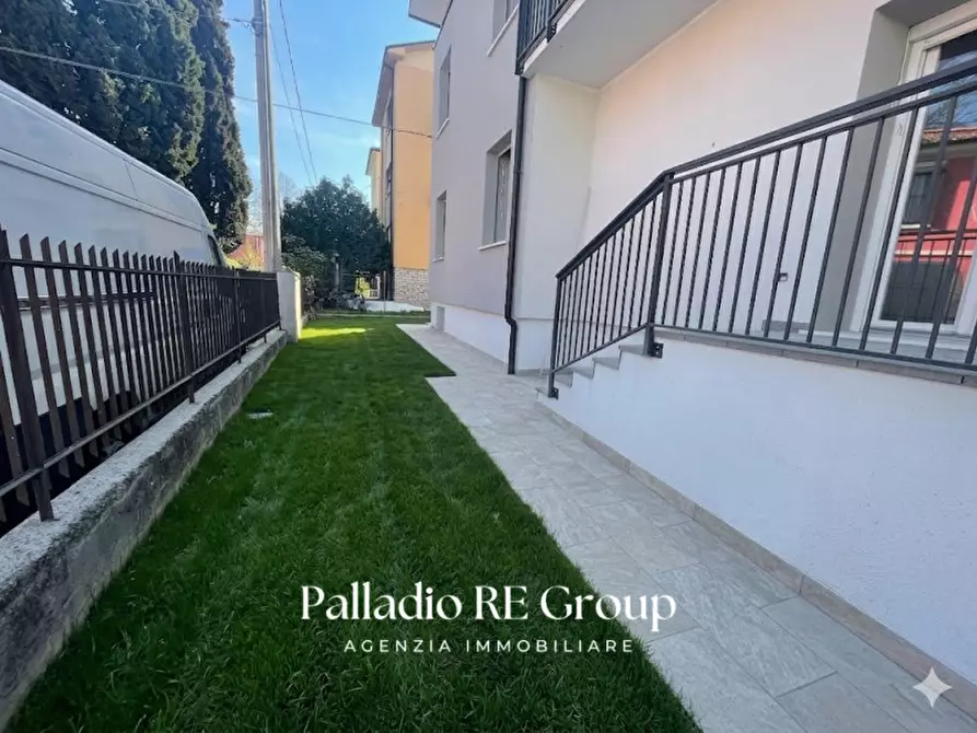 Immagine 3 di Appartamento in vendita  in Via Giuseppe Vaccari a Vicenza