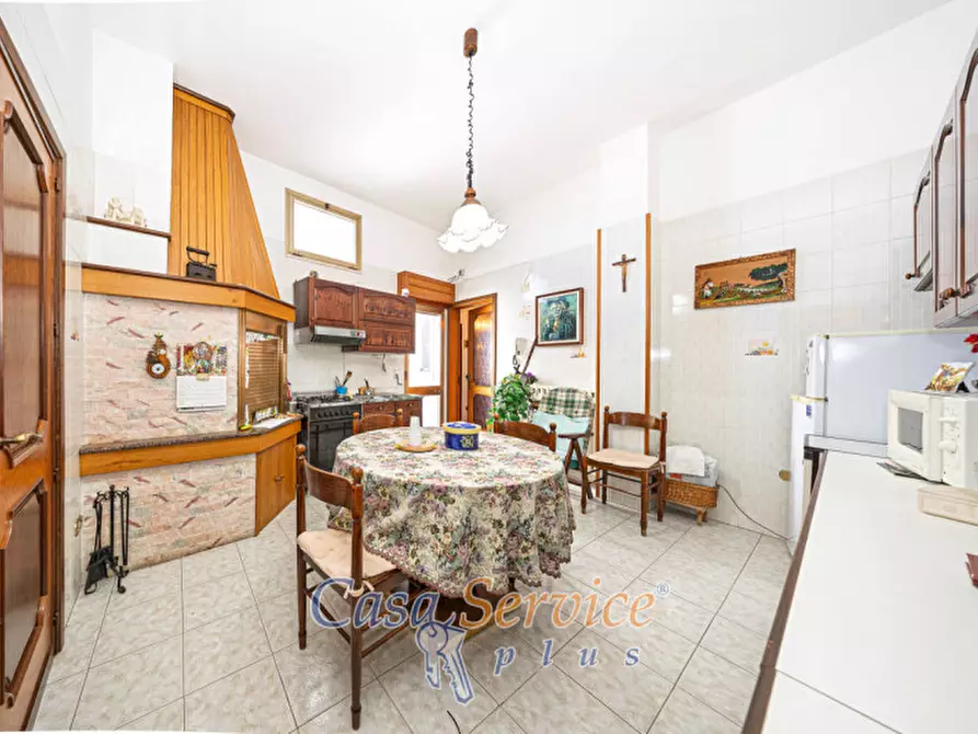 Immagine 3 di Casa indipendente in vendita  in Via Casa Savoia a Parabita