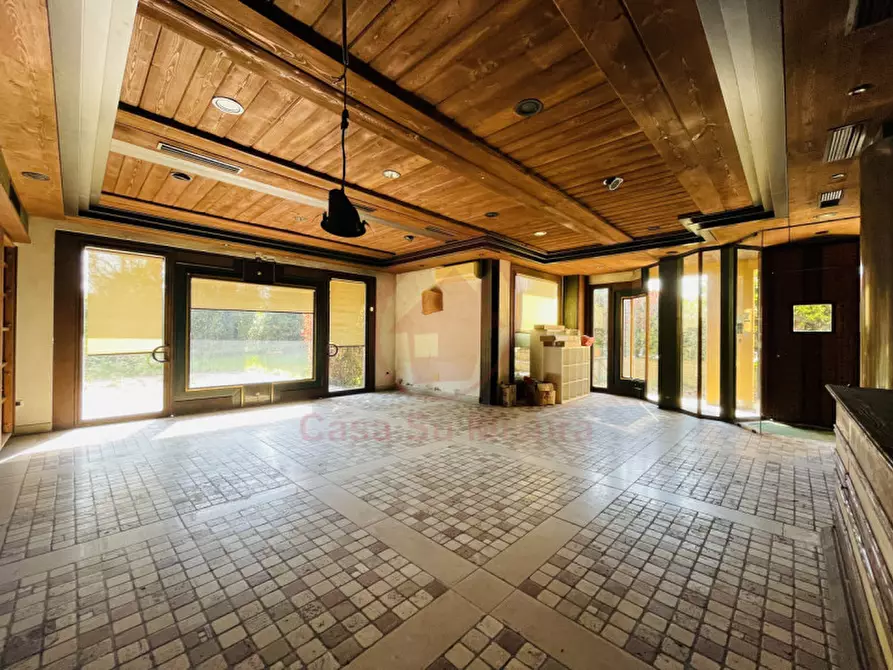 Immagine 2 di Negozio in vendita  in Via Rigotti a Cadoneghe