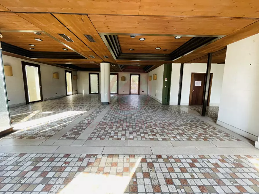 Immagine 12 di Negozio in vendita  in Via Rigotti a Cadoneghe