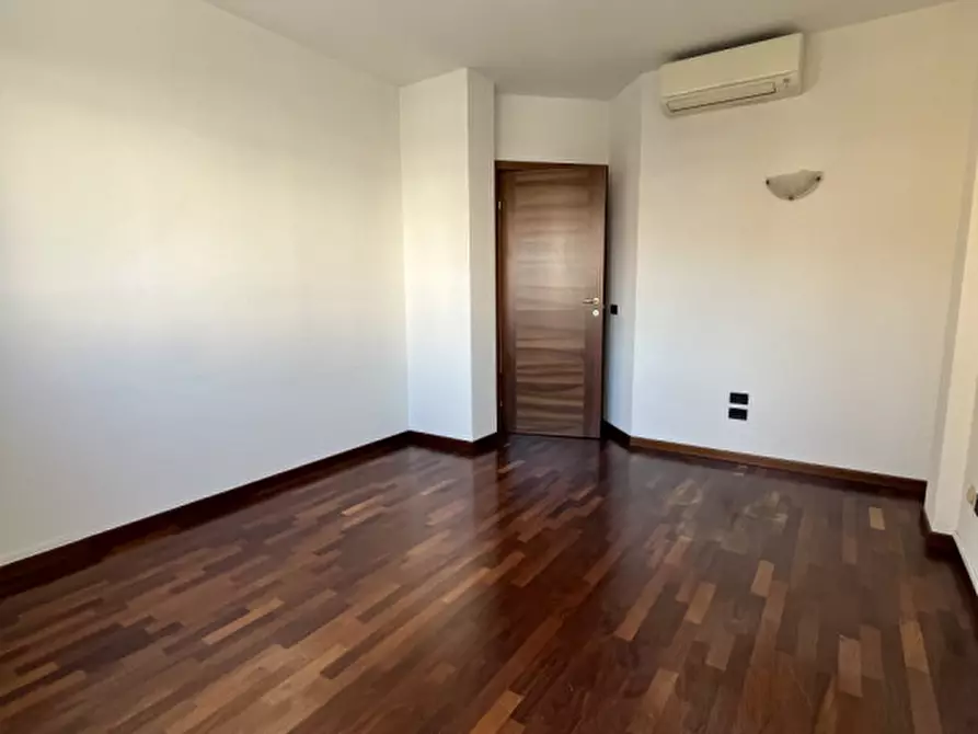 Immagine 9 di Ufficio in affitto  in VIA DEI CAPPUCCINI a Vicenza