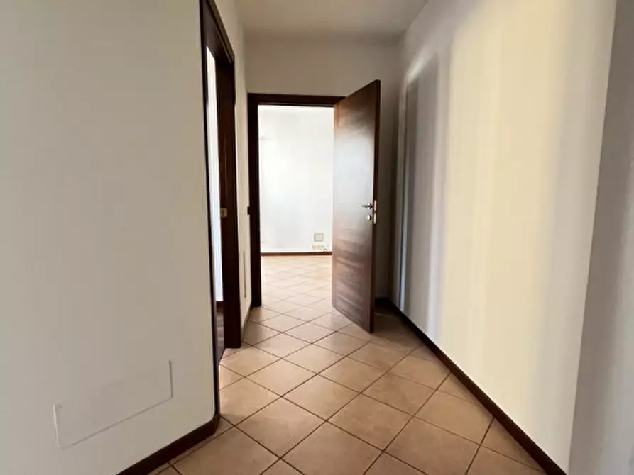 Immagine 11 di Ufficio in affitto  in VIA DEI CAPPUCCINI a Vicenza