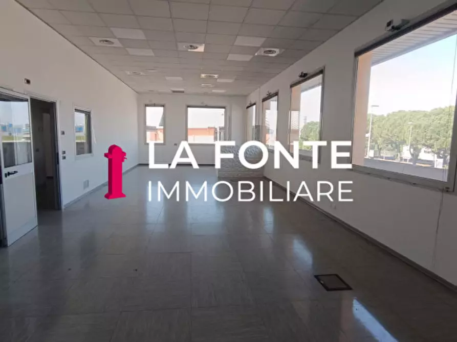 Immagine 6 di Ufficio in affitto  in Corso Stati Uniti a Padova