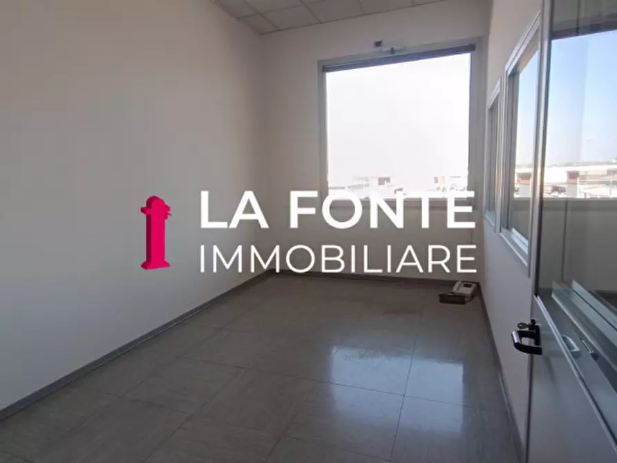 Immagine 9 di Ufficio in affitto  in Corso Stati Uniti a Padova