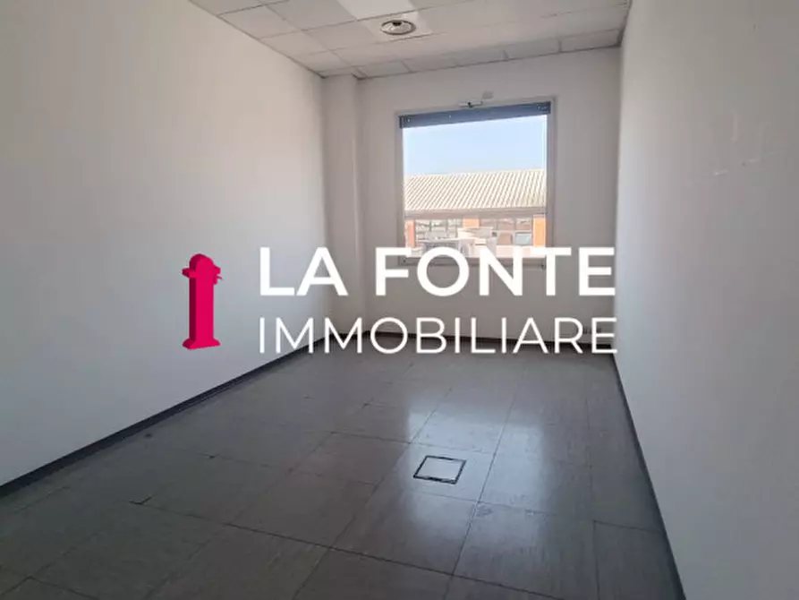 Immagine 10 di Ufficio in affitto  in Corso Stati Uniti a Padova