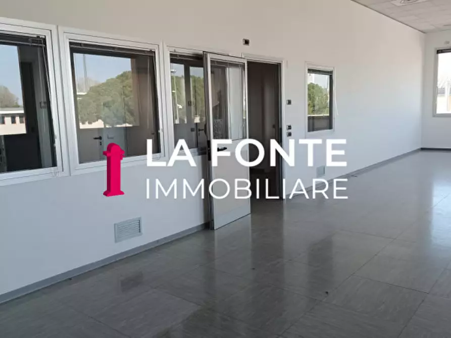 Immagine 14 di Ufficio in affitto  in Corso Stati Uniti a Padova