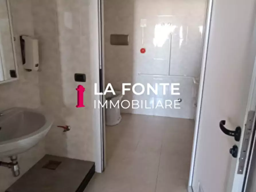 Immagine 20 di Ufficio in affitto  in Corso Stati Uniti a Padova