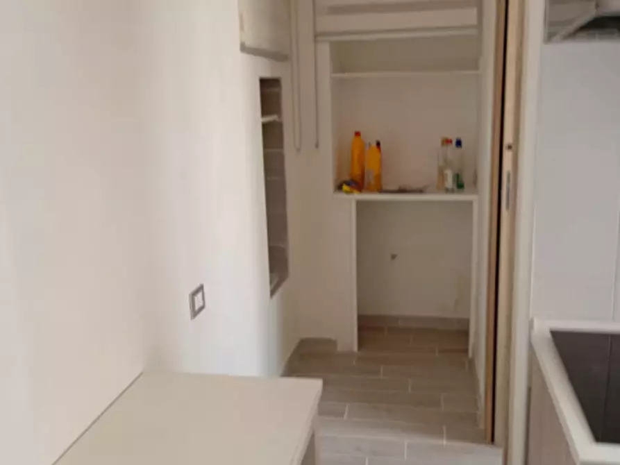 Immagine 7 di Appartamento in affitto  in via caracciolo 16 a Napoli