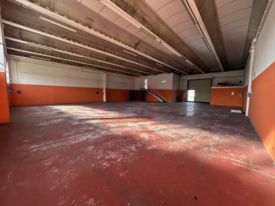 Immagine 3 di Magazzino in affitto  in Via dell'industria 2 a Montegalda