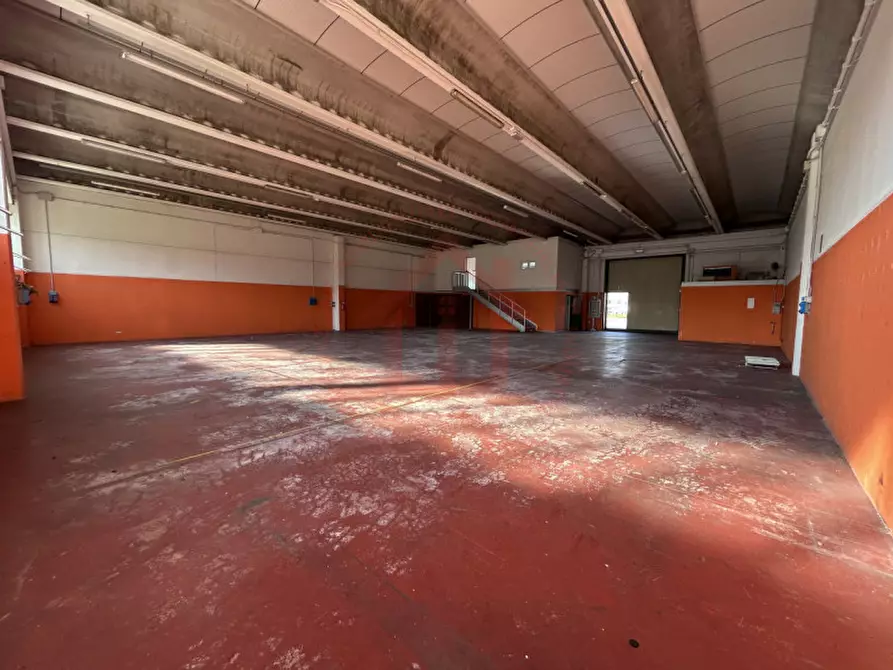 Immagine 4 di Magazzino in affitto  in Via dell'industria 2 a Montegalda