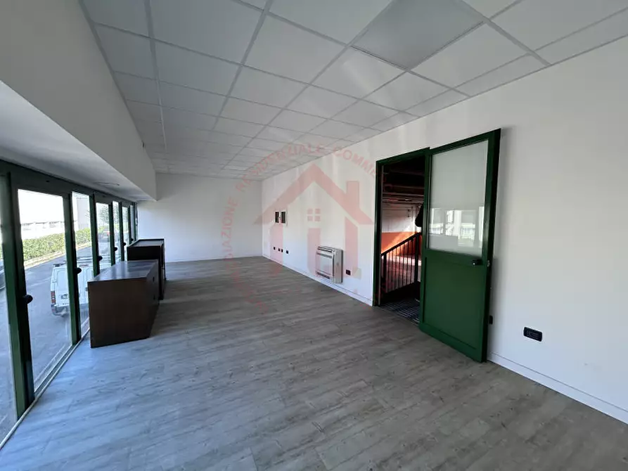 Immagine 21 di Magazzino in affitto  in Via dell'industria 2 a Montegalda