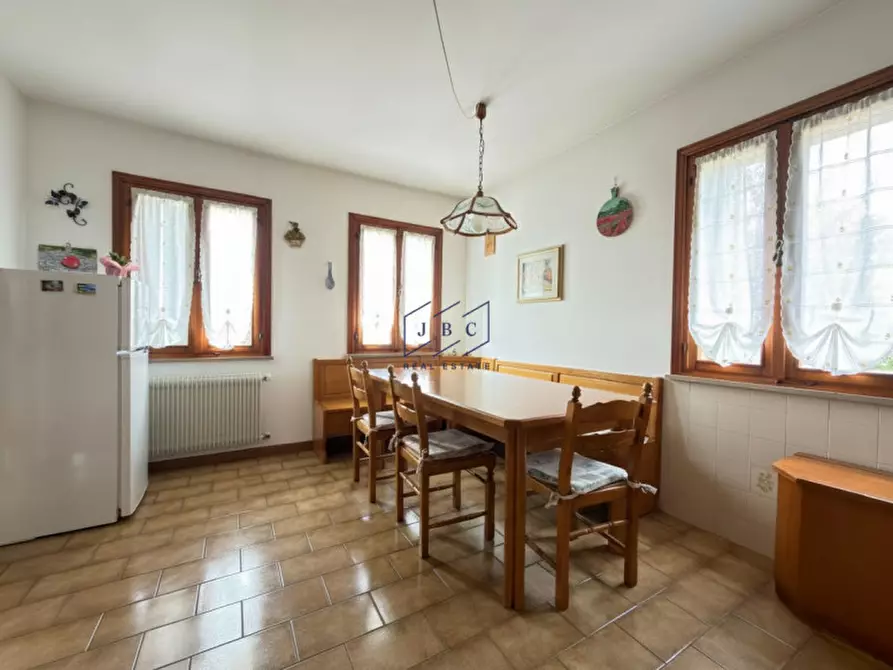 Immagine 6 di Casa bifamiliare in vendita  in Via Pinesi a Ormelle