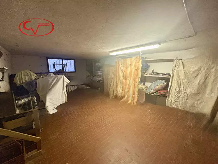 Immagine 2 di Garage in vendita  in Via della Penna a Terranuova Bracciolini