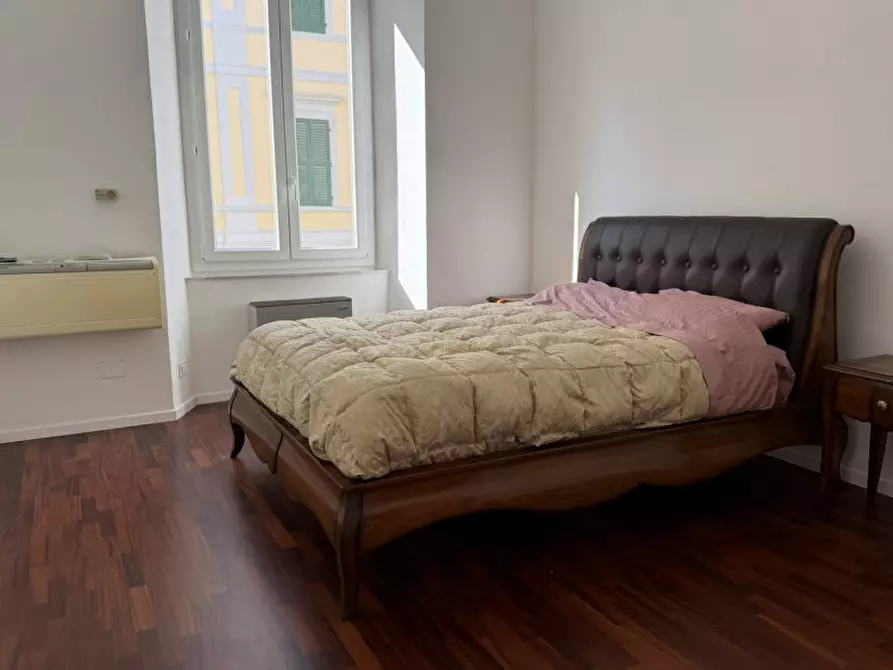 Immagine 12 di Appartamento in vendita  in Corso Garibaldi a Ancona