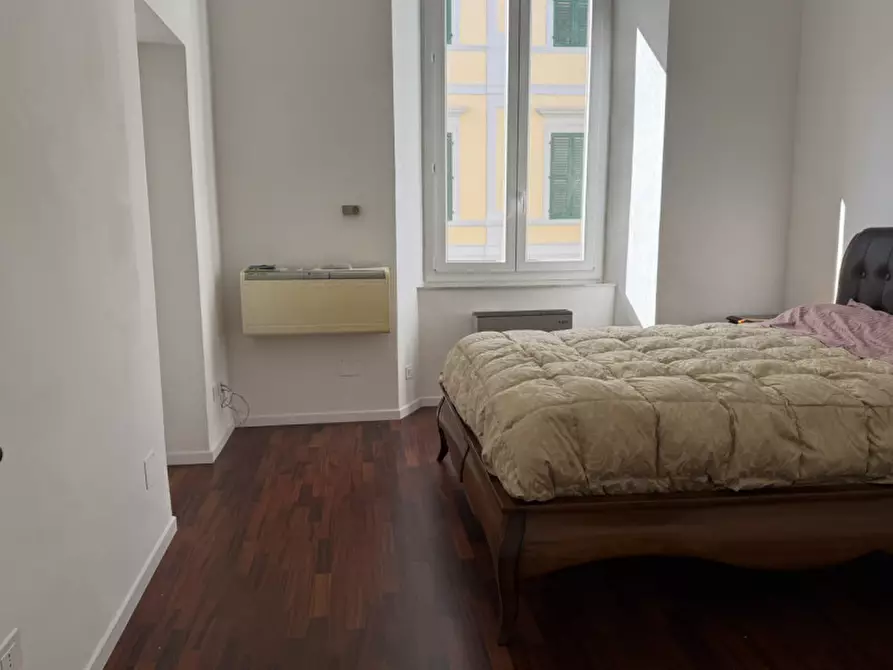 Immagine 13 di Appartamento in vendita  in Corso Garibaldi a Ancona