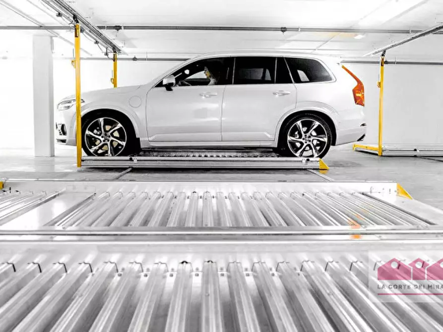 Immagine 1 di Posto auto in vendita  in Corso Andrea Palladio a Vicenza