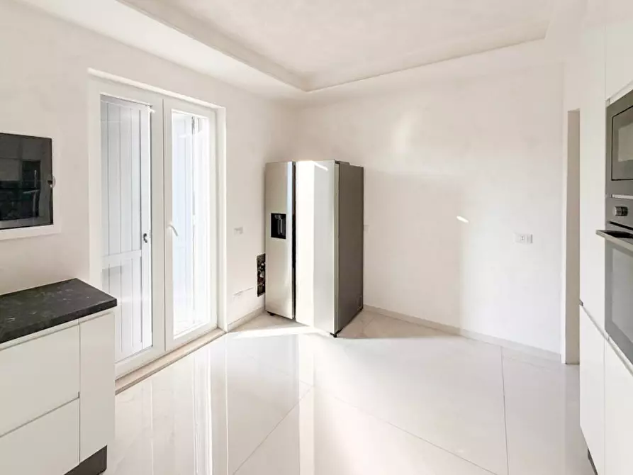 Immagine 8 di Casa bifamiliare in vendita  in Via Trieste a Trevignano