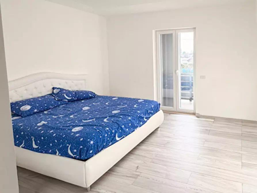 Immagine 12 di Casa bifamiliare in vendita  in Via Trieste a Trevignano