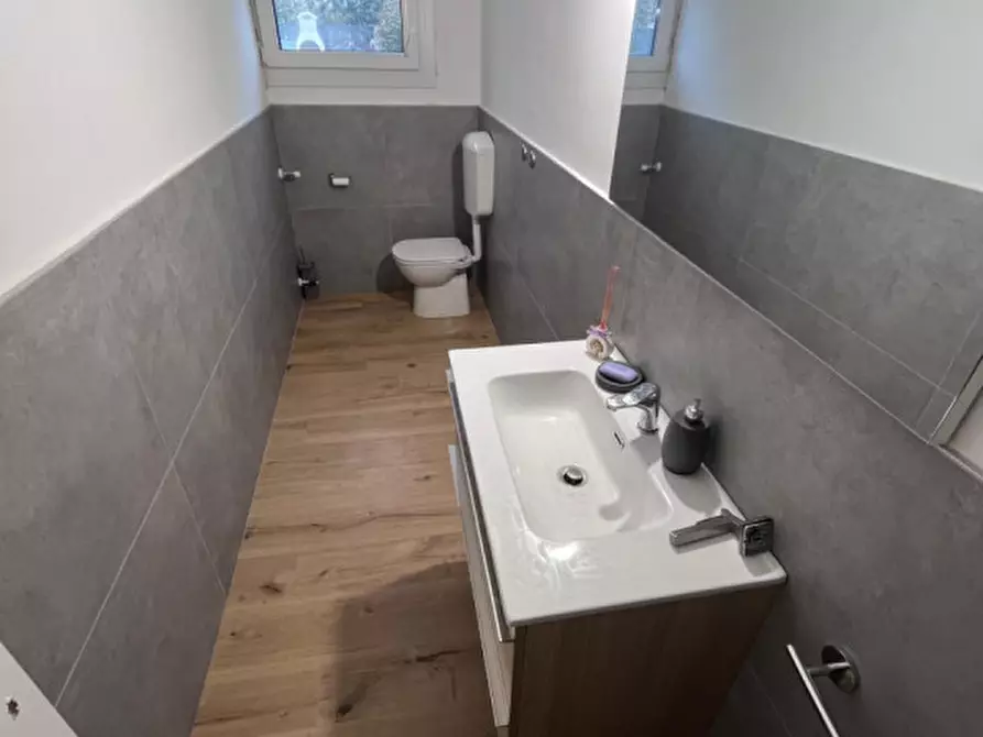 Immagine 2 di Ufficio in affitto  in VIA GAZZERA a Venezia