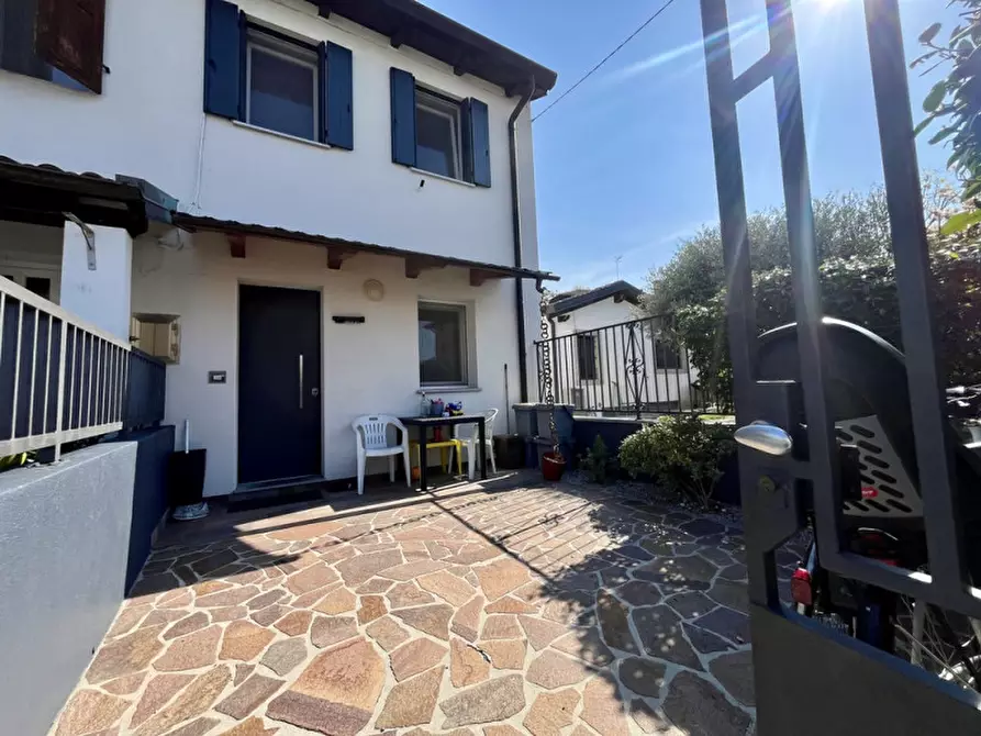 Immagine 1 di Villetta a schiera in vendita  in via vercelli 15 a Udine