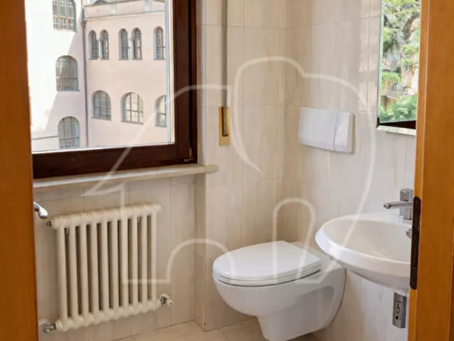 Immagine 7 di Ufficio in affitto  in Via A. Rosmini - A. Rosmini-Straße a Bolzano