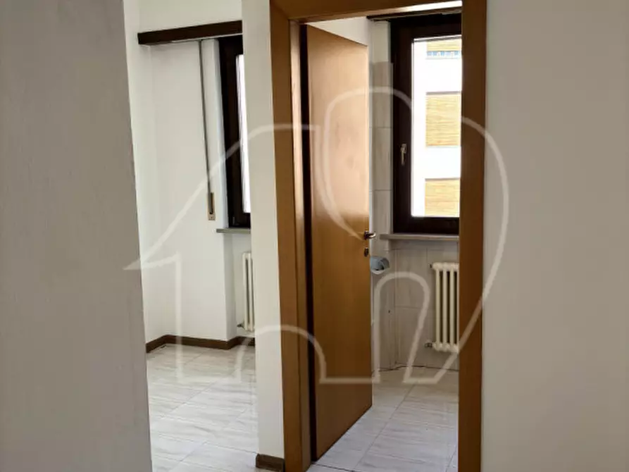 Immagine 9 di Ufficio in affitto  in Via A. Rosmini - A. Rosmini-Straße a Bolzano