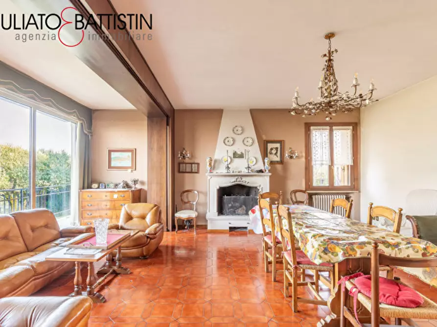 Immagine 9 di Villa in vendita  in Via delle Vigne a Creazzo