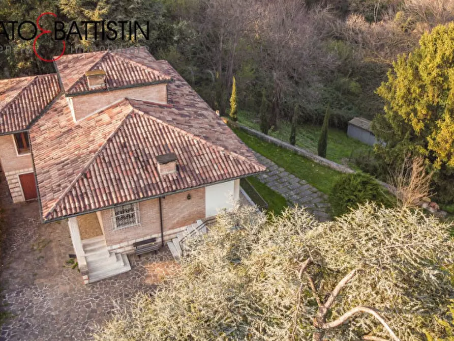 Immagine 25 di Villa in vendita  in Via delle Vigne a Creazzo