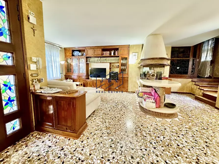 Immagine 1 di Casa bifamiliare in vendita  in VIA CA' MEMO n. 67 Piano T-1 - 2 a Noventa Di Piave