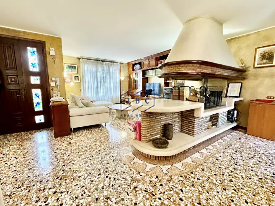 Immagine 2 di Casa bifamiliare in vendita  in VIA CA' MEMO n. 67 Piano T-1 - 2 a Noventa Di Piave