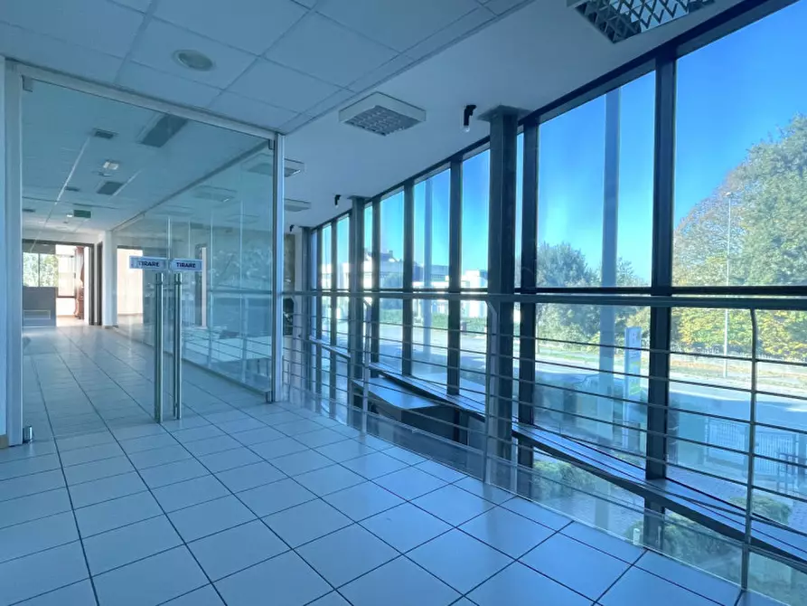 Immagine 9 di Ufficio in affitto  a Conselve