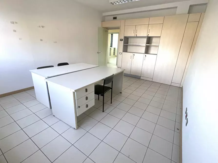 Immagine 14 di Ufficio in affitto  a Conselve