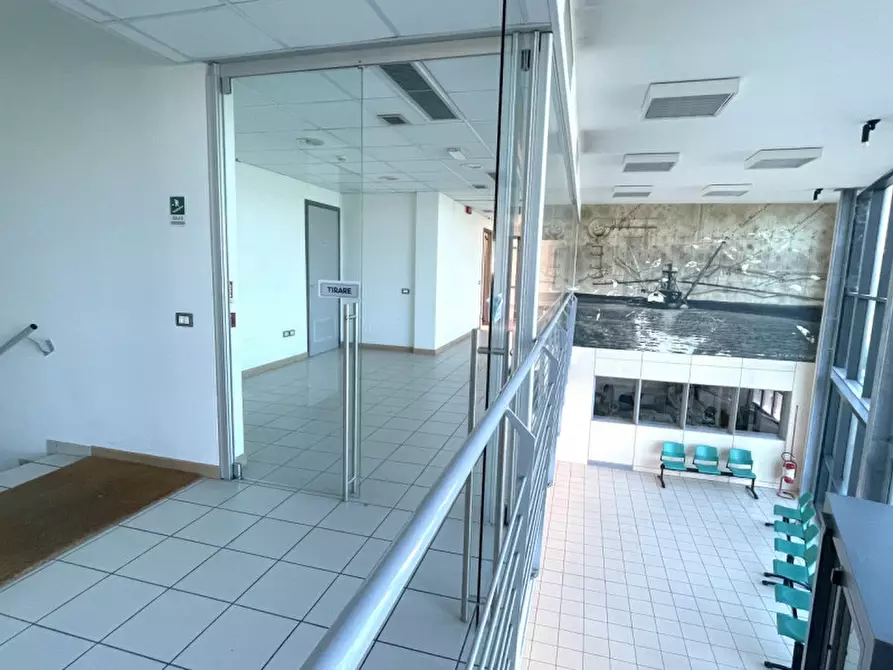 Immagine 19 di Ufficio in affitto  a Conselve