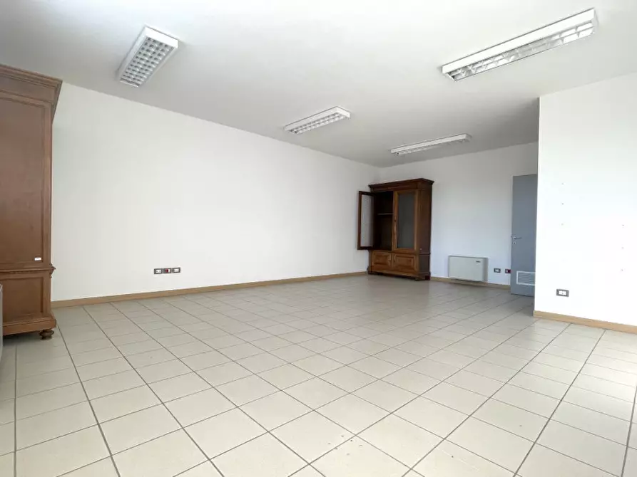 Immagine 22 di Ufficio in affitto  a Conselve