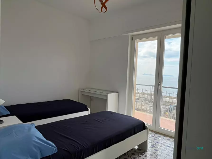 Immagine 19 di Appartamento in affitto  in Via Litoranea, 2 a Torre Del Greco