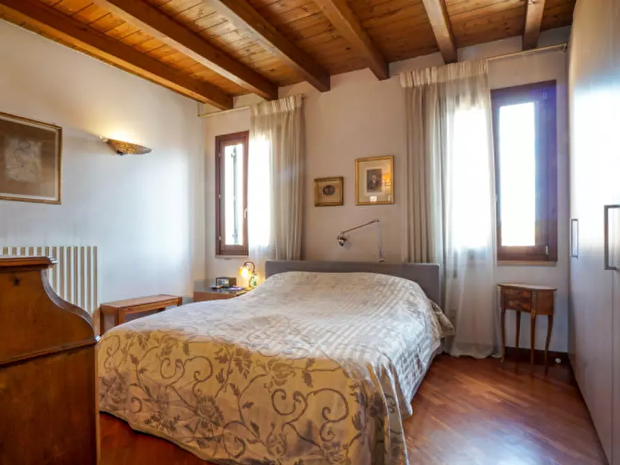 Immagine 14 di Attico in vendita  in Corso Castelvecchio a Verona