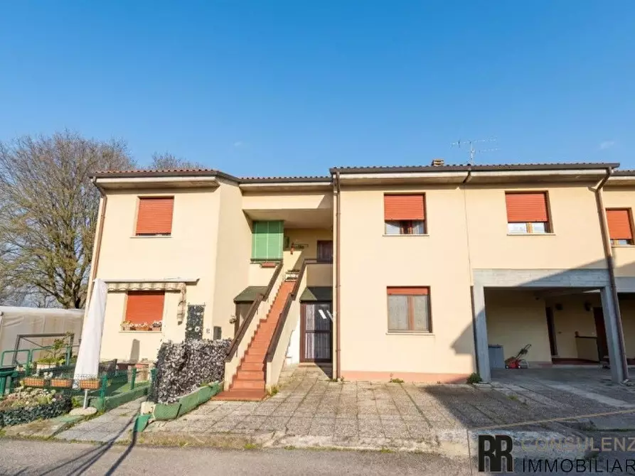 Immagine 3 di Appartamento in vendita  in Via Corte Regia a Pescantina