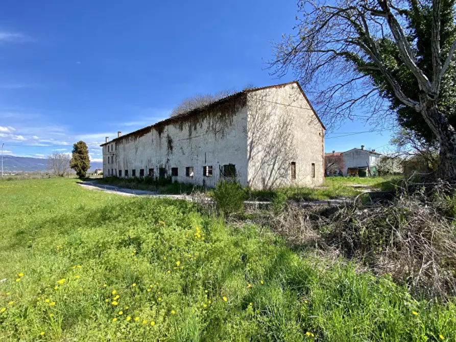 Immagine 5 di Rustico / casale in vendita  in Strada Dell'Albereria, 2 a Sandrigo